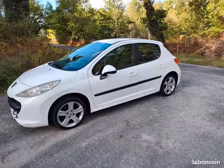 Peugeot 207 1.4 HDi 70