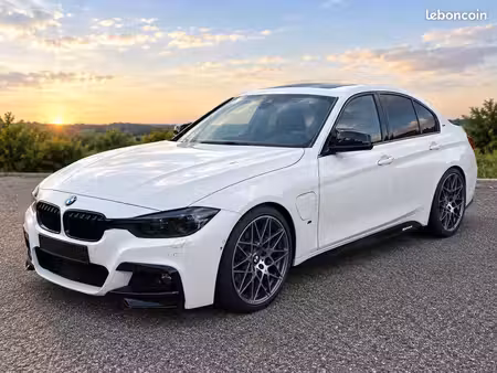 BMW Série 3 330e 2.0 252