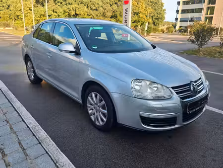 Volkswagen Jetta 1.6 102 Confortline
