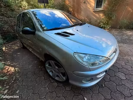 Peugeot 206 RC 2.0 180
