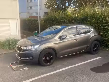 DS 4 1.6 HDi 120 Blue