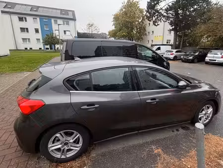 Ford Focus 1.0 125