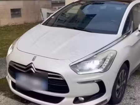 DS 5 1.6 HDi 115