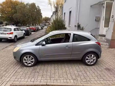 Opel Corsa 1.2 80