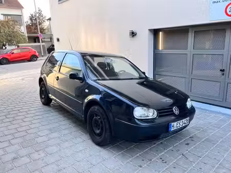 Volkswagen Golf 1.6 105 Base