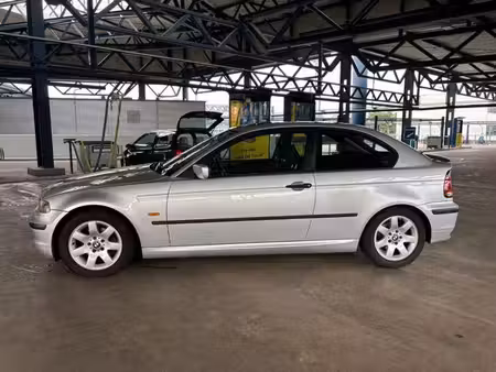 BMW Série 3 361i 1.8 115