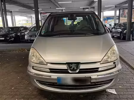 Peugeot 807 2.0 136