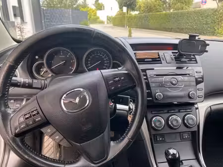 Mazda Mazda2 2.2