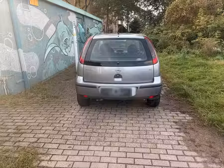 Opel Corsa 1.2 75