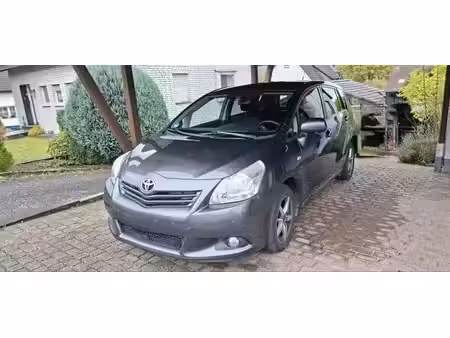Toyota Verso 2.0 126