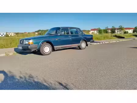 Volvo 240 