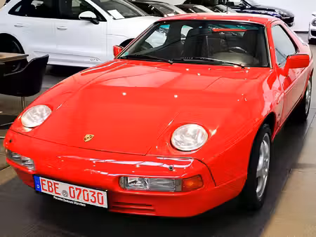 Porsche 928 GT V8 5.0 330