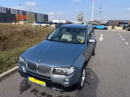 BMW X3 30d 3.0 218