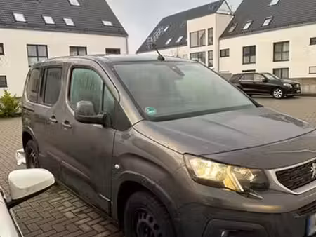 Peugeot Rifter 1.2 THP 110