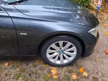 BMW Série 3 318d 2.0 143 Modern