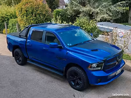 Dodge RAM 1500 V8 5.7