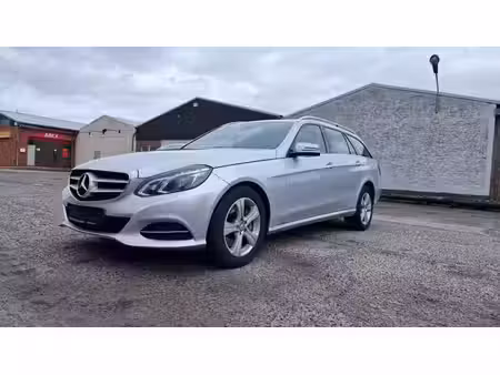 Mercedes-Benz Classe E E 350 E V6 3.0 252