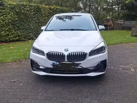BMW Série 2 218i 1.5 140