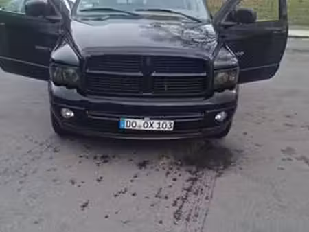 Dodge RAM 1500 V8 5.7