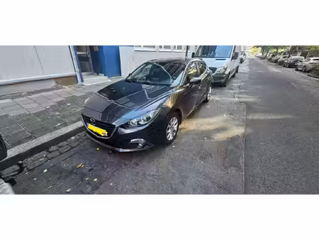 Mazda Mazda3 Skyactiv D 1.5 105 Centre Line