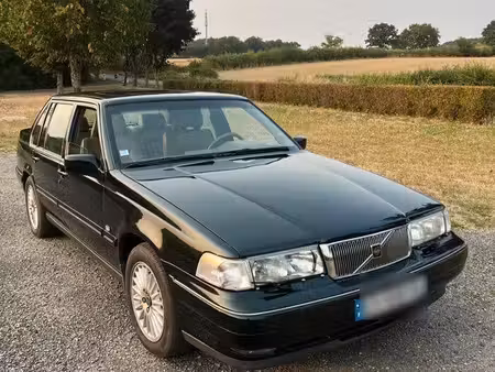 Volvo S90 