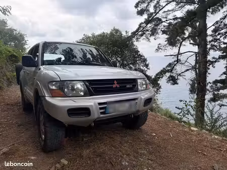 Mitsubishi Pajero 3.2 165