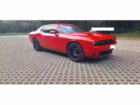 Dodge Challenger SXT Plus