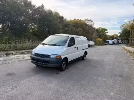 Toyota Hiace 2.5 D-4D