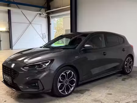 Ford Focus 1.5 182 ST Line