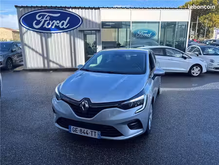 Renault Clio E-Tech 1.6 140 Business