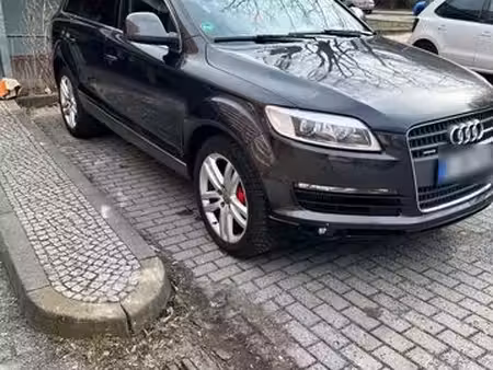Audi Q7 quattro