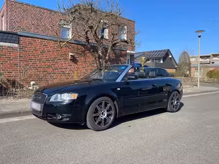 Audi A4 1.8 T 163 S line
