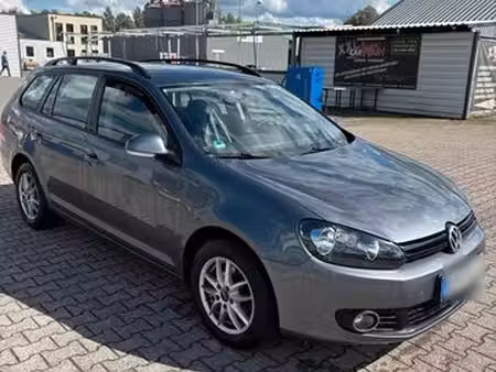 Volkswagen Golf 1.6 TDI 105