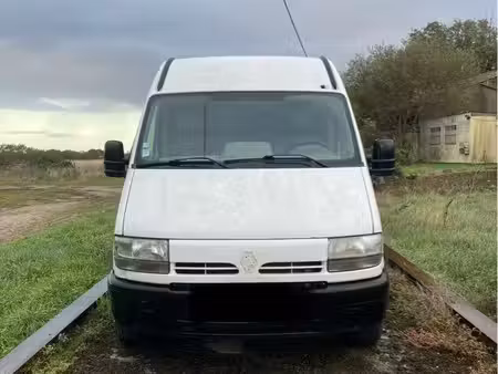 Nissan Interstar 2.2 dCi 90