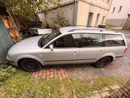 Volkswagen Passat 2.3 150 Confortline 4Motion