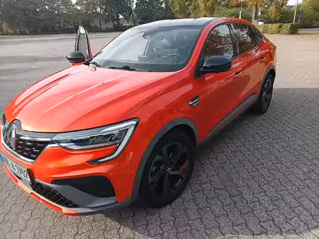 Renault Arkana E-Tech 1.6 TCe 140 RS Line