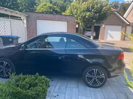 Volkswagen EOS 