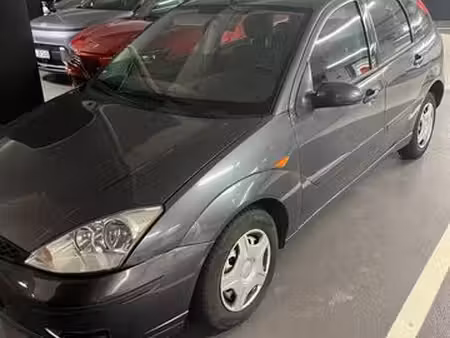 Ford Focus 1.6 100