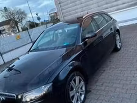 Audi A4 V6 2.7 TDI 190