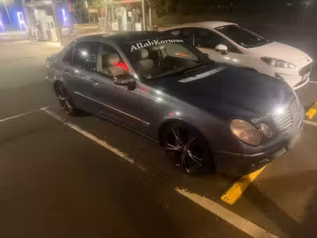 Mercedes-Benz Classe E E 270