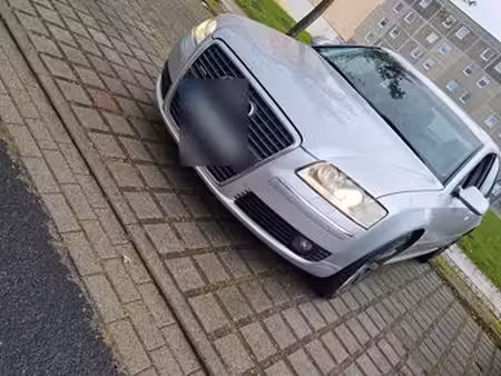 Audi A8 V8 4.2 TDI 326 quattro