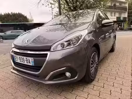 Peugeot 208 1.2 PureTech 82 Active Business