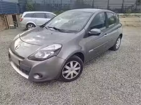 Renault Clio 1.2 75 TomTom Live