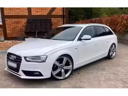Audi A4 S line quattro