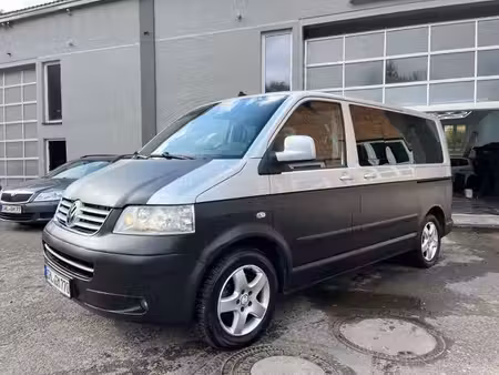 Volkswagen Transporter T5 2.5 TDI 174 Design