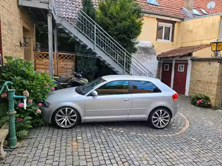 Audi A3 V6 3.2 250 quattro