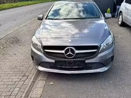 Mercedes-Benz Classe A A 180 1.6 122