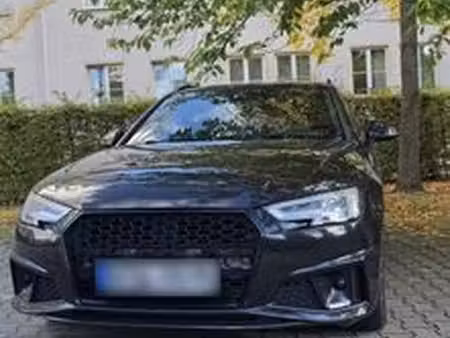 Audi A4 40 TFSI 2.0 TDI 190 S line