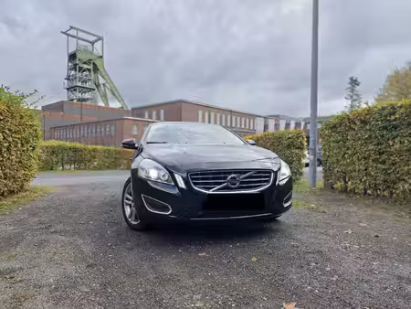 Volvo V60 D5 2.4 205 Summum