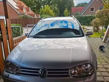 Volkswagen Golf 1.9 TDI 105